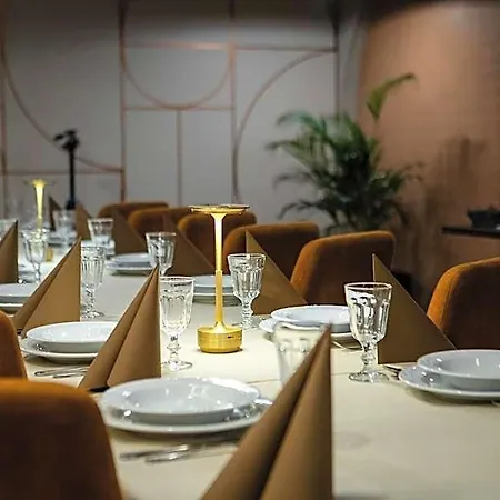 Gold Hotell