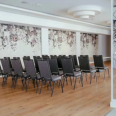 Gold Hotell 3*